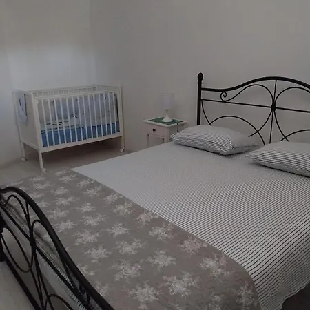 With Parking Space Rozac, - 27255 Apartamento Umago